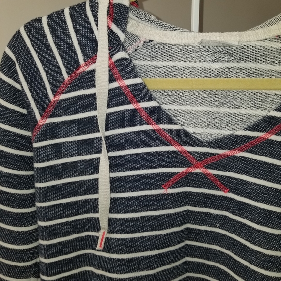 Columbia Sportswear Company Navy striped hoodie M - Picture 3 of 7